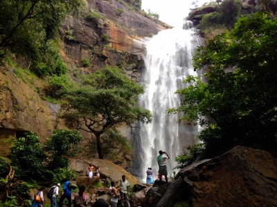 Agaya Gangai